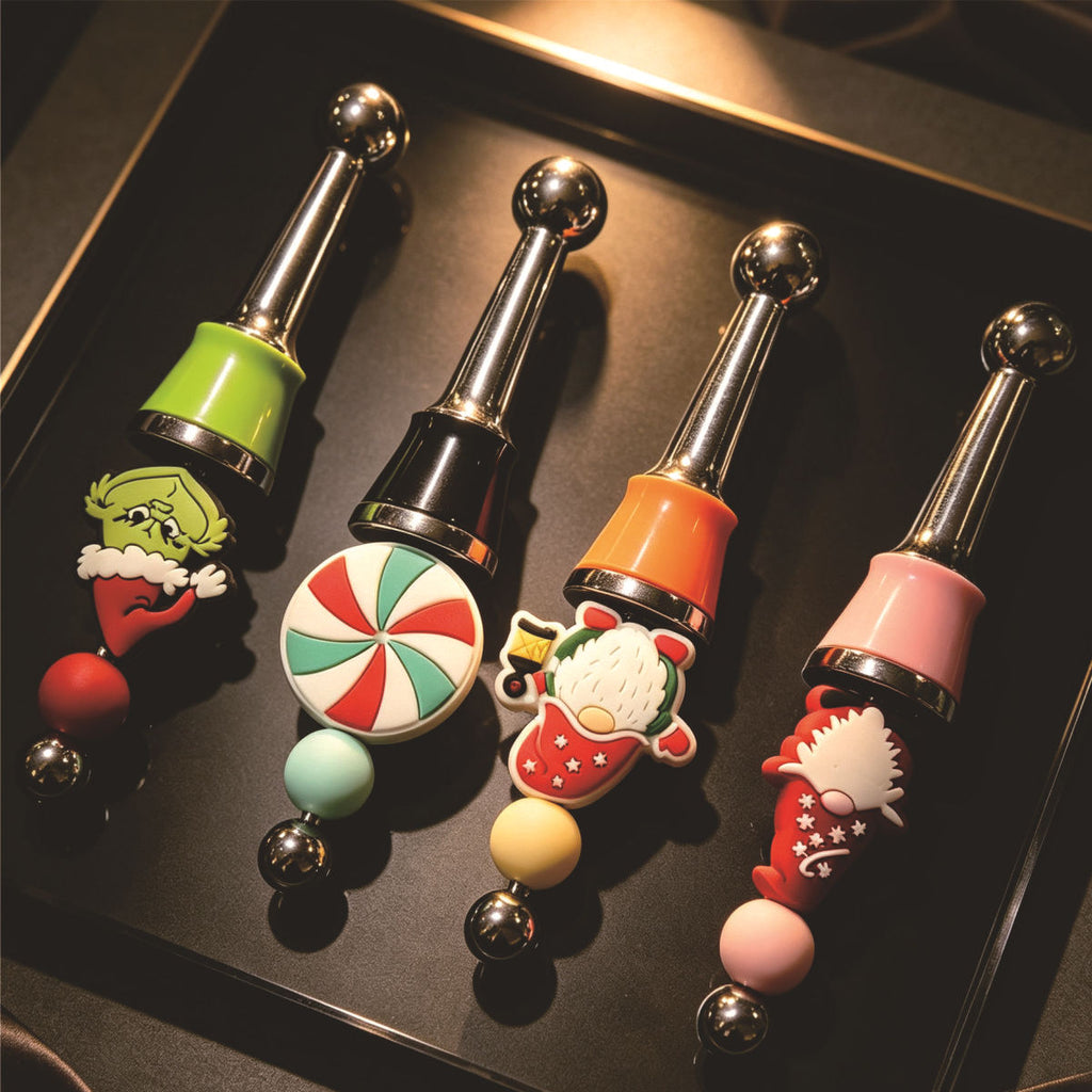 Christmas Gnome Grinch Old Man Goblin Candy Cane Beaded Red Wine Champagne Bottle Cork Stopper Gift Wine Preservation Cork